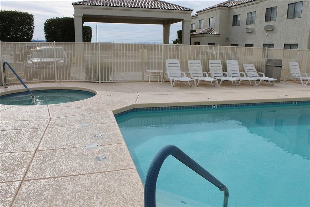 Island Suites Lake Havasu City Exterior foto