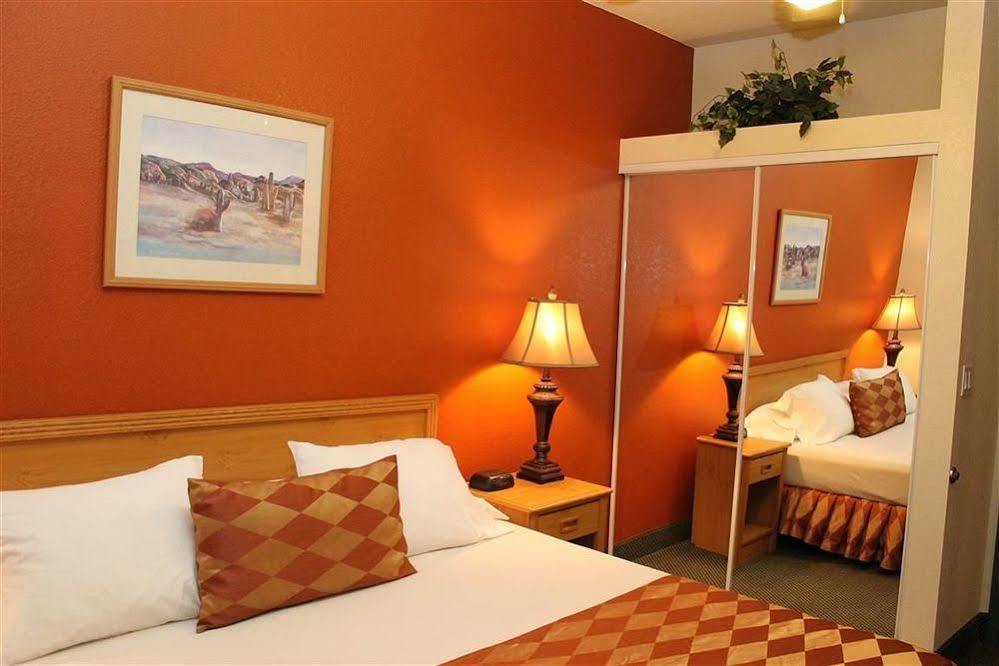 Island Suites Lake Havasu City Exterior foto