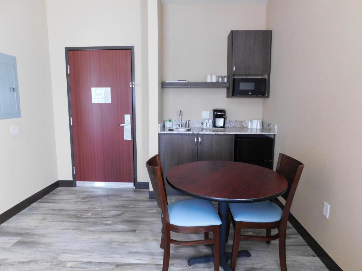 Island Suites Lake Havasu City Exterior foto